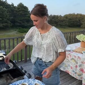 DOEN Farley Floral Cotton-Blend Top New Without Tags (only worn once)